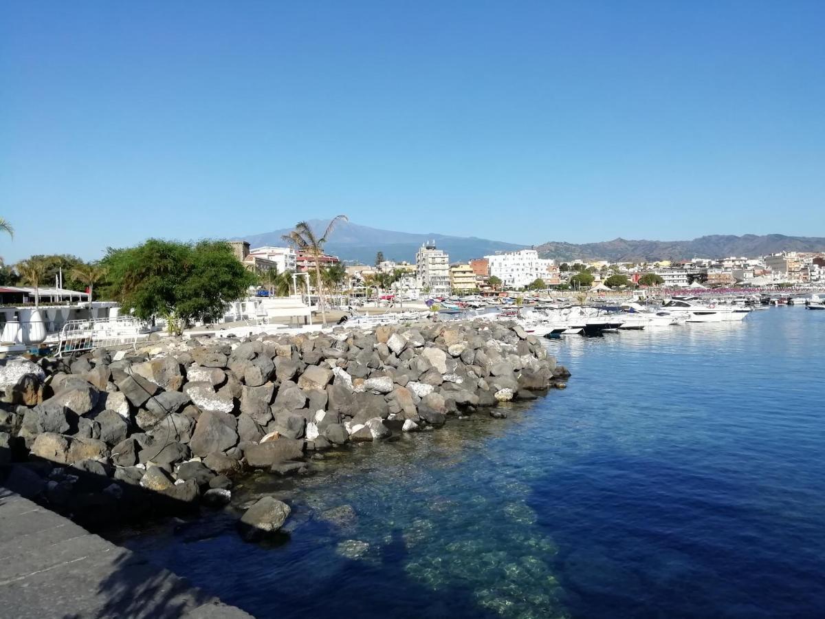 Hotel Sabbie D'Oro Giardini-Naxos Buitenkant foto
