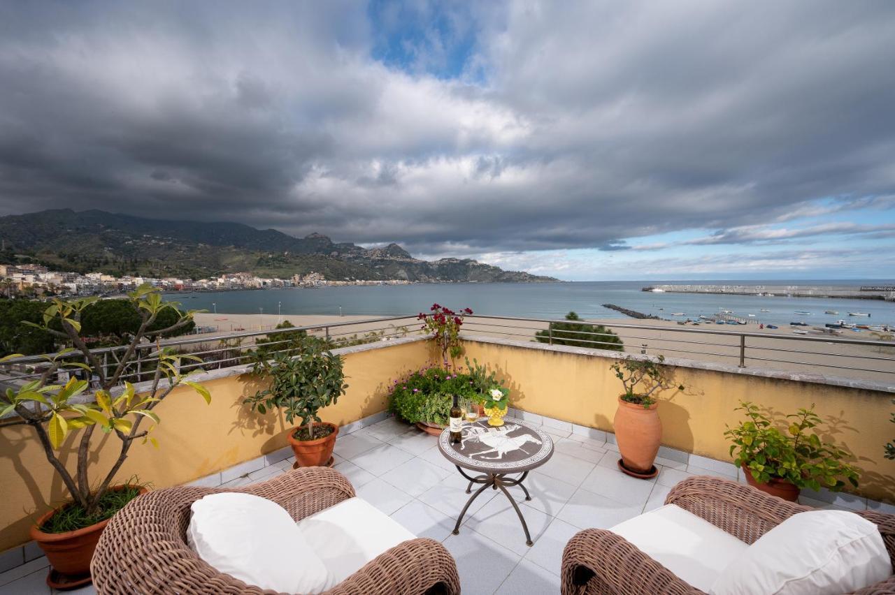 Hotel Sabbie D'Oro Giardini-Naxos Buitenkant foto