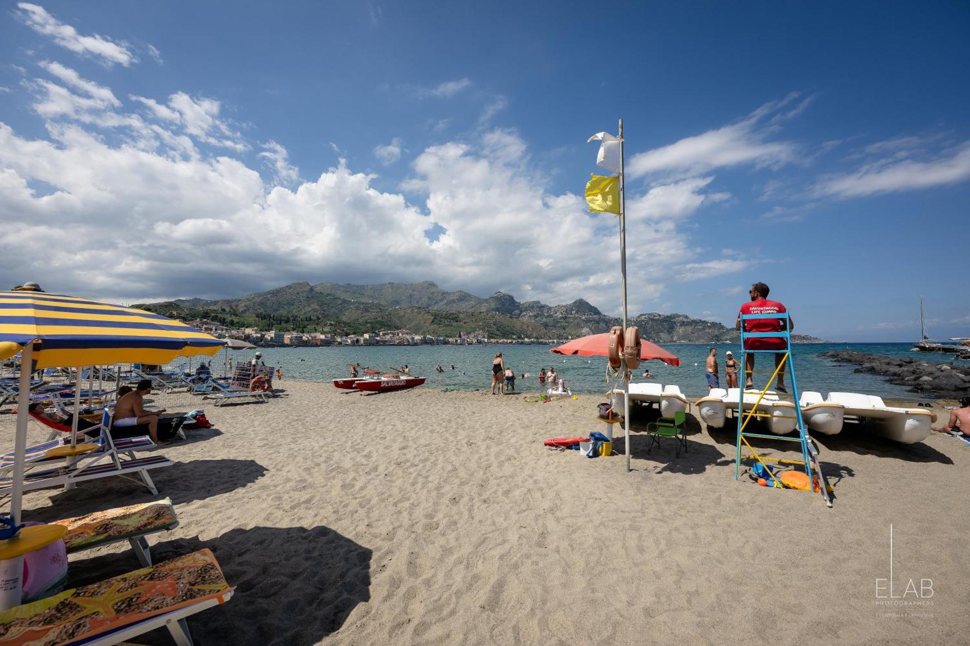 Hotel Sabbie D'Oro Giardini-Naxos Buitenkant foto